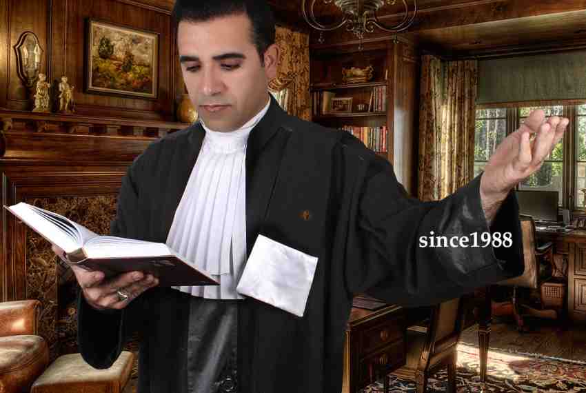 عکس با لباس وکالت